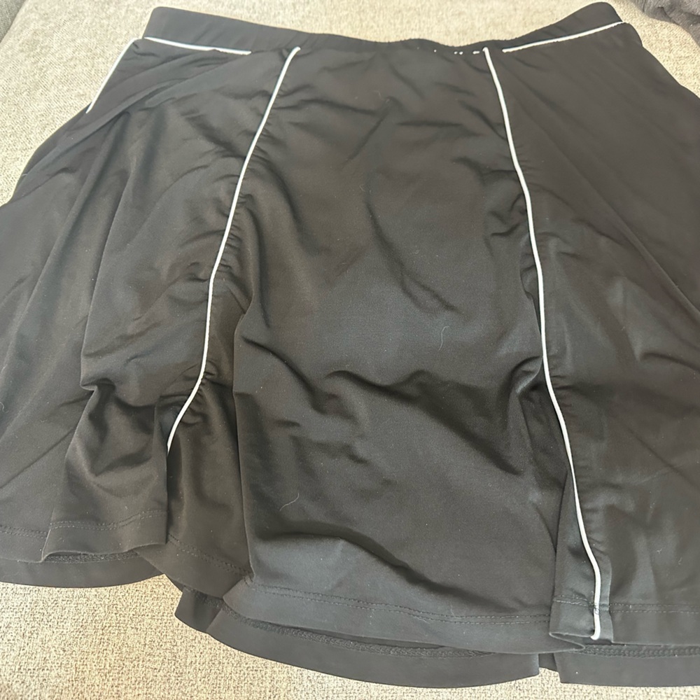 Avenue Black skort